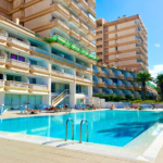 Encantador Apartamento de 1 Habitación en Venta en Edificio Playa Honda, Playa de las Américas: Una Oportunidad Única junto al Mar