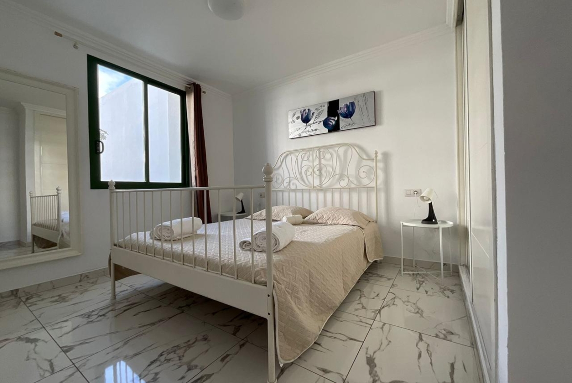 Piso en alquiler en Arona de 104 m2