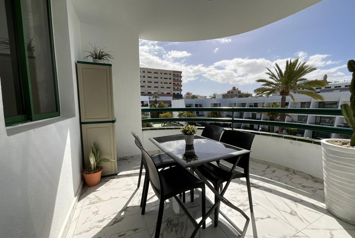 Piso en alquiler en Arona de 104 m2