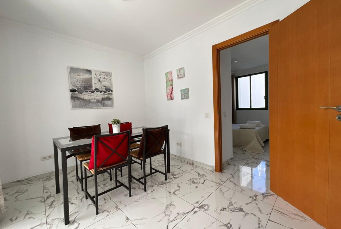 Piso en alquiler en Arona de 104 m2