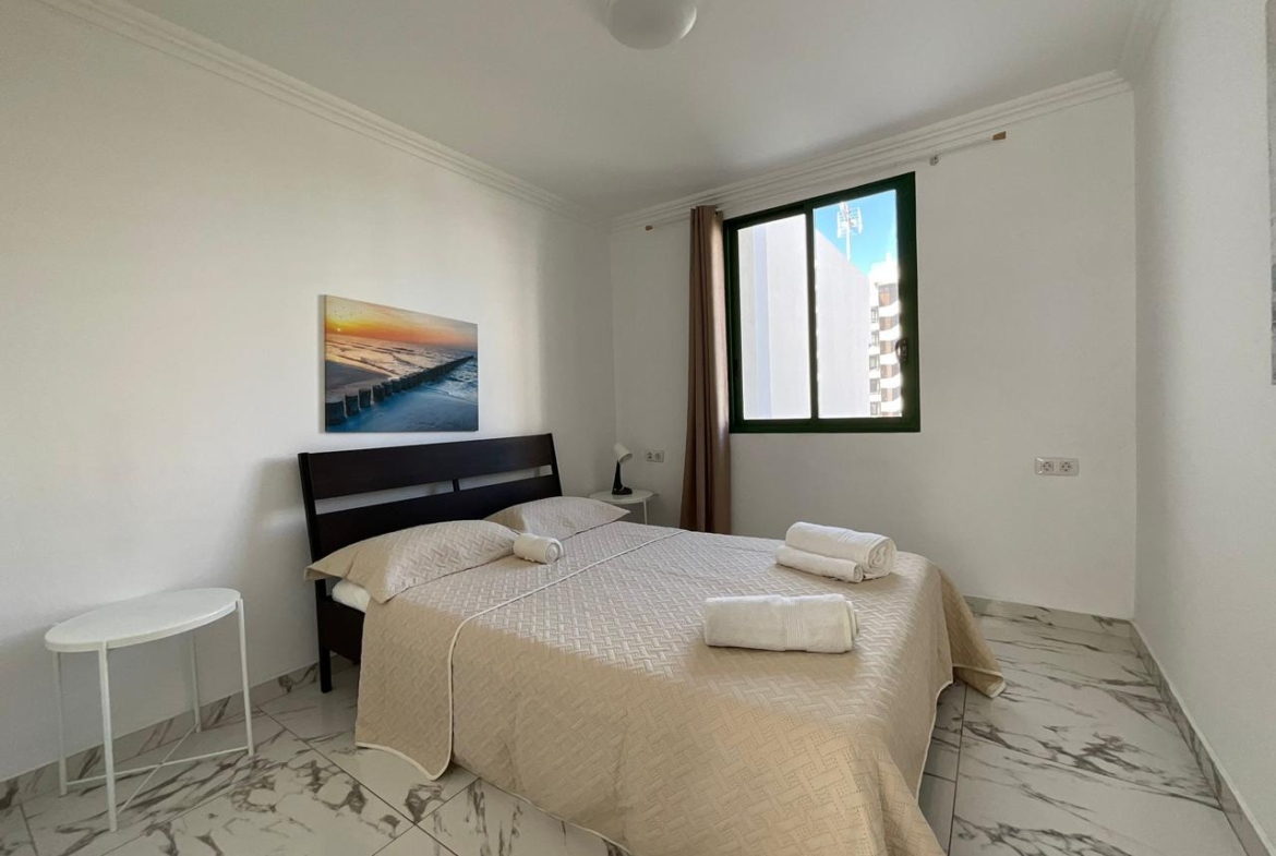 Piso en alquiler en Arona de 104 m2