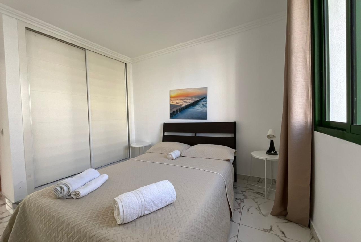 Piso en alquiler en Arona de 104 m2
