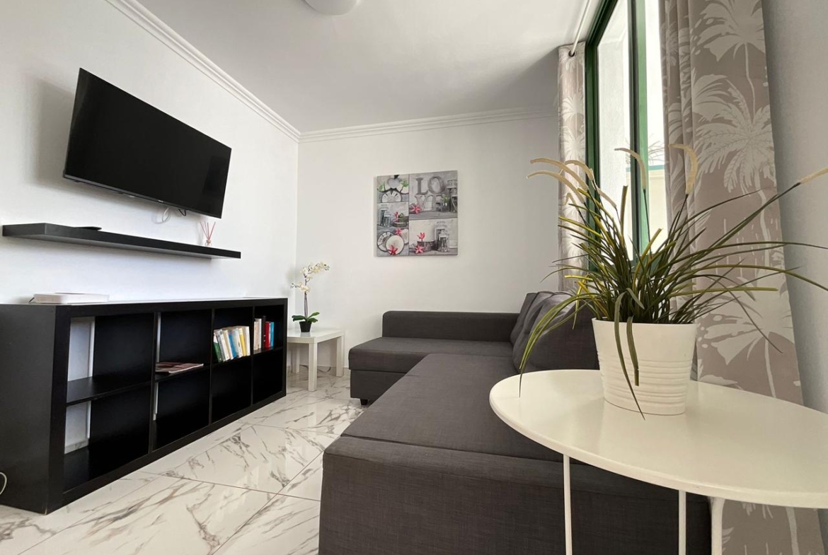 Piso en alquiler en Arona de 104 m2