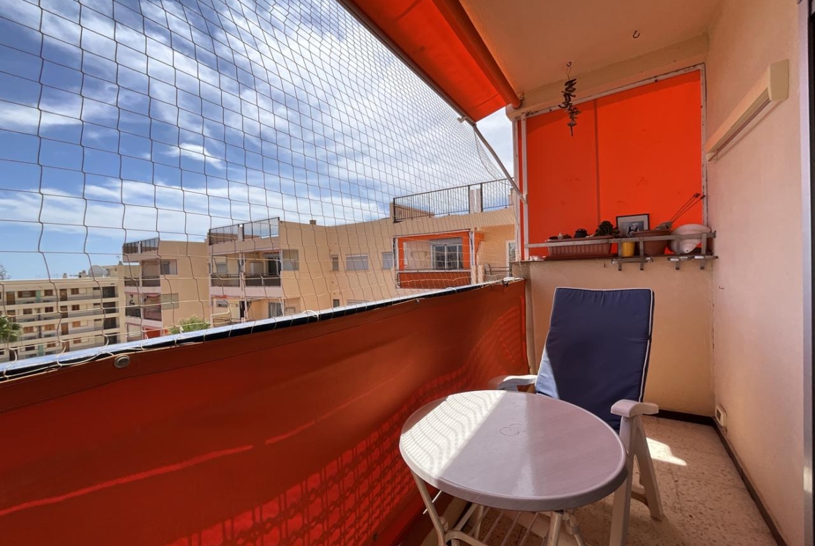Piso en venta en Arona de 62 m2