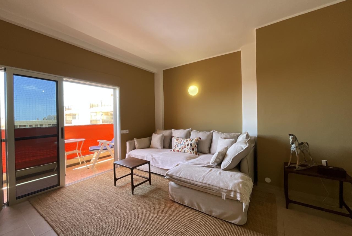 Piso en venta en Arona de 62 m2