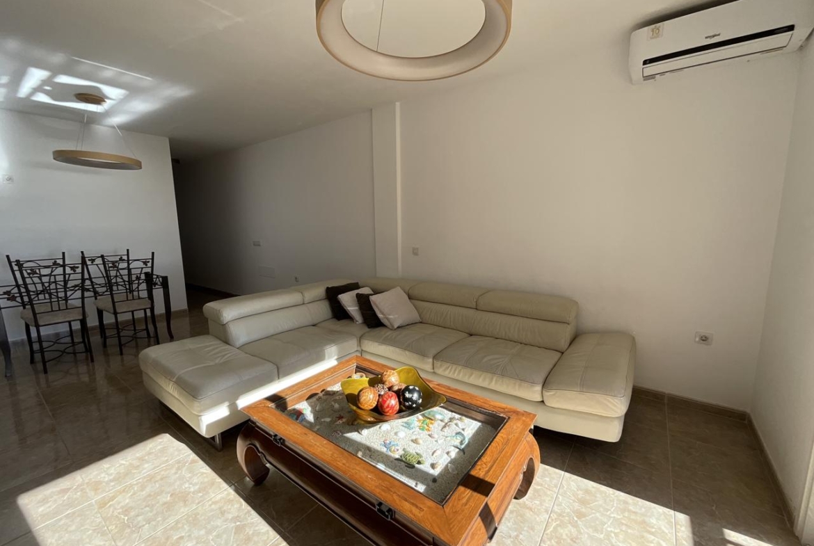 Piso en venta en San Miguel de 103 m2