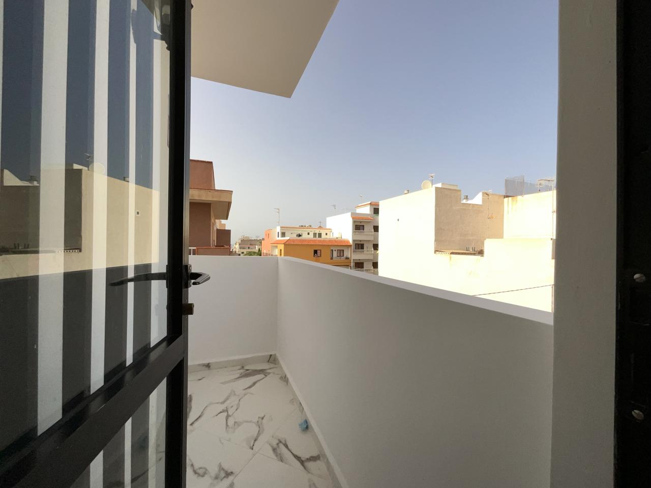 Piso en venta en Arona de 69 m2
