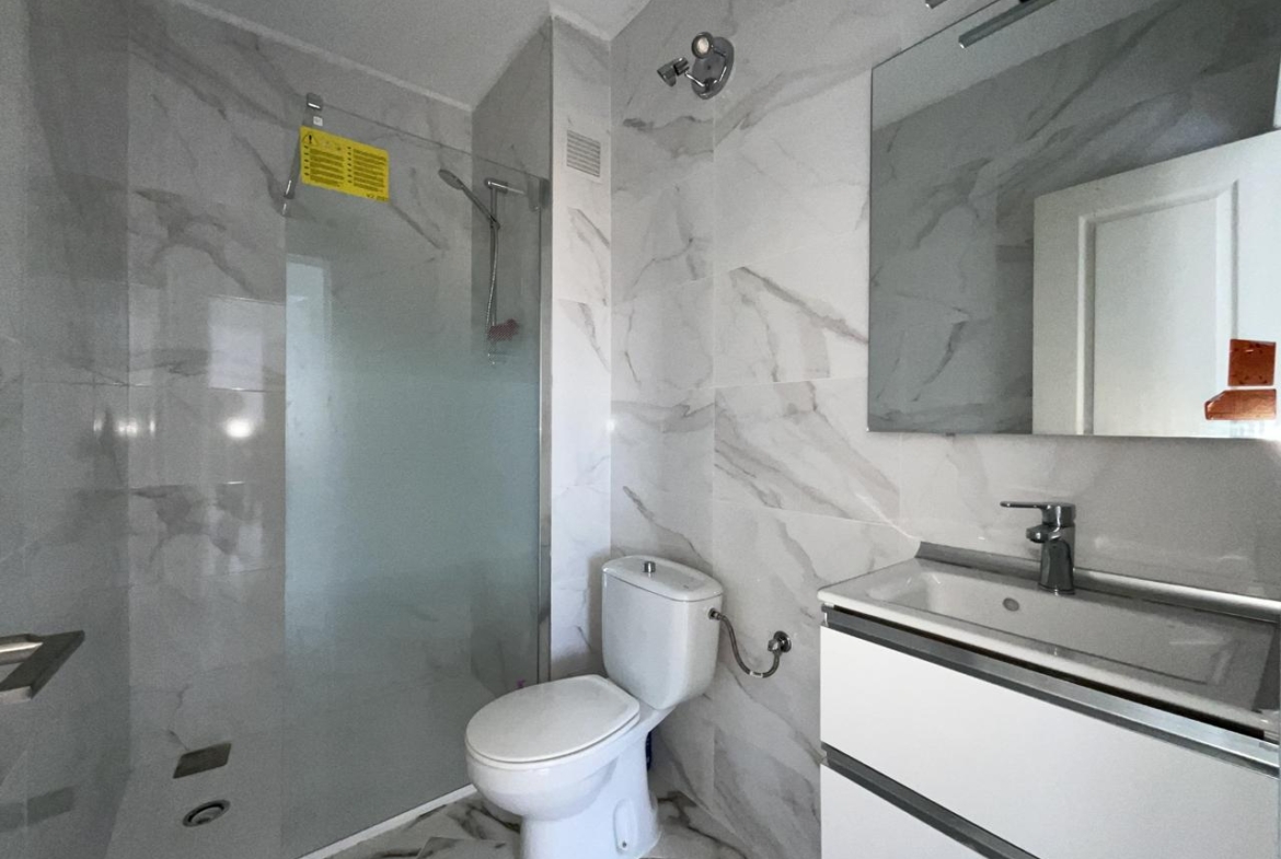 Piso en venta en Arona de 69 m2