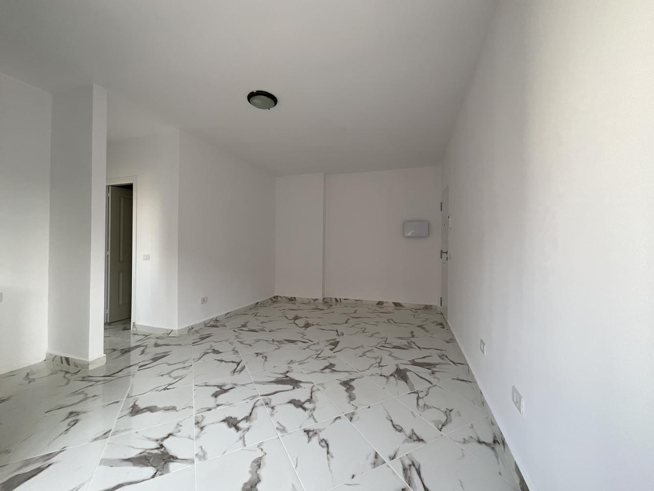 Piso en venta en Arona de 69 m2