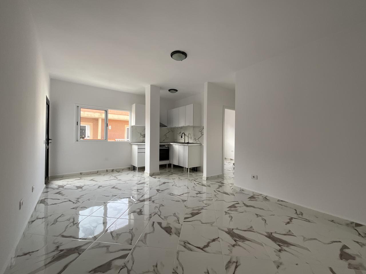 Piso en venta en Arona de 69 m2
