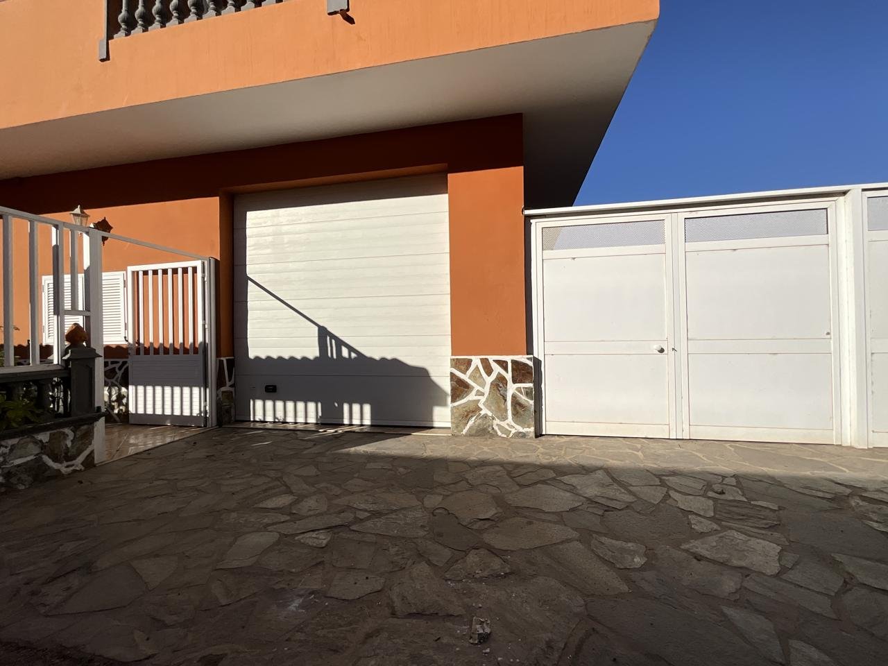 Casa Rústica en venta en Arona de 481 m2