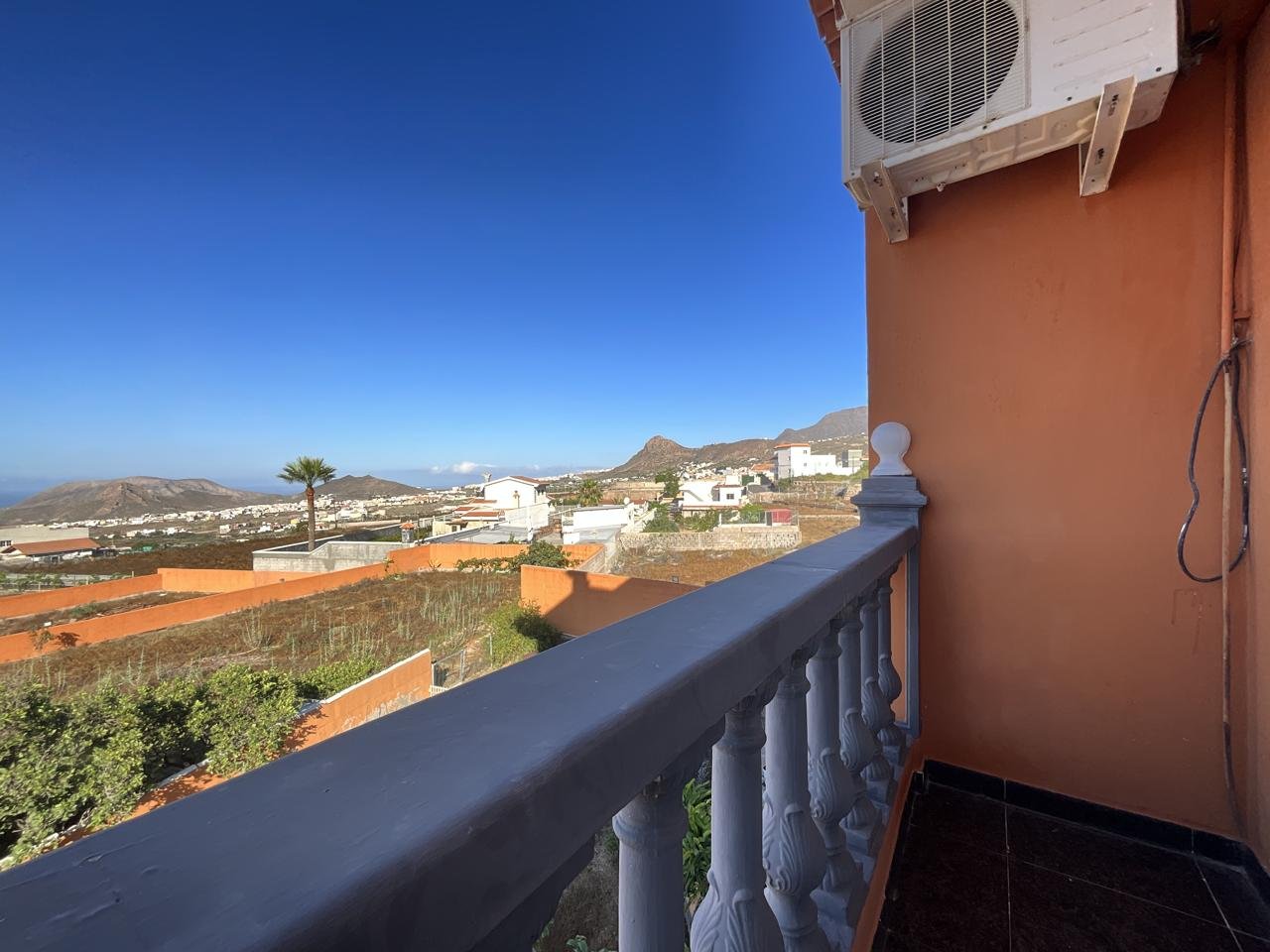 Casa Rústica en venta en Arona de 481 m2