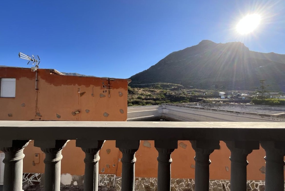 Casa Rústica en venta en Arona de 481 m2