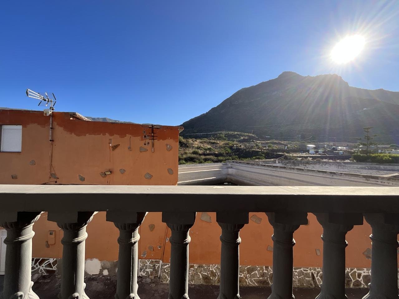 Casa Rústica en venta en Arona de 481 m2