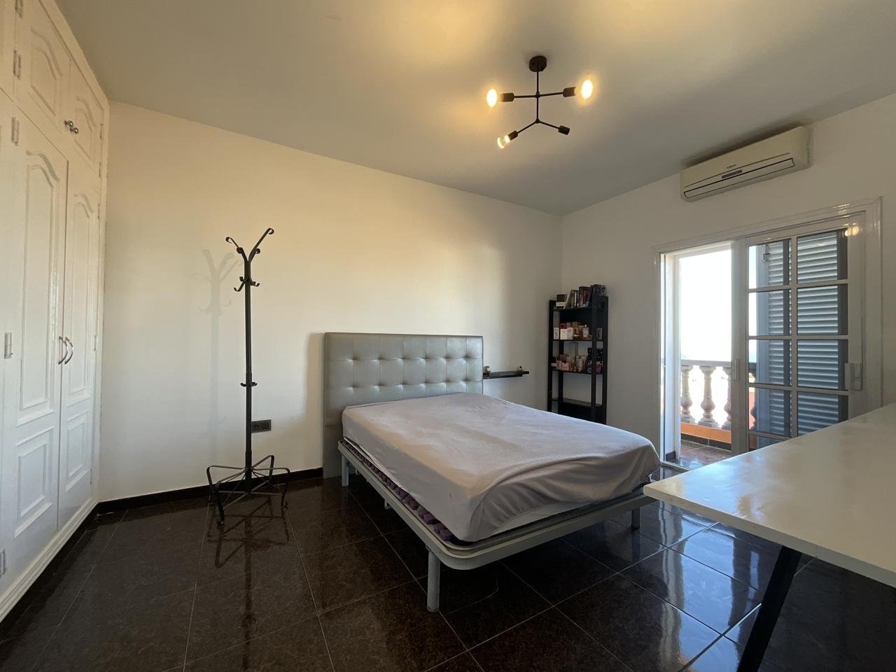 Casa Rústica en venta en Arona de 481 m2