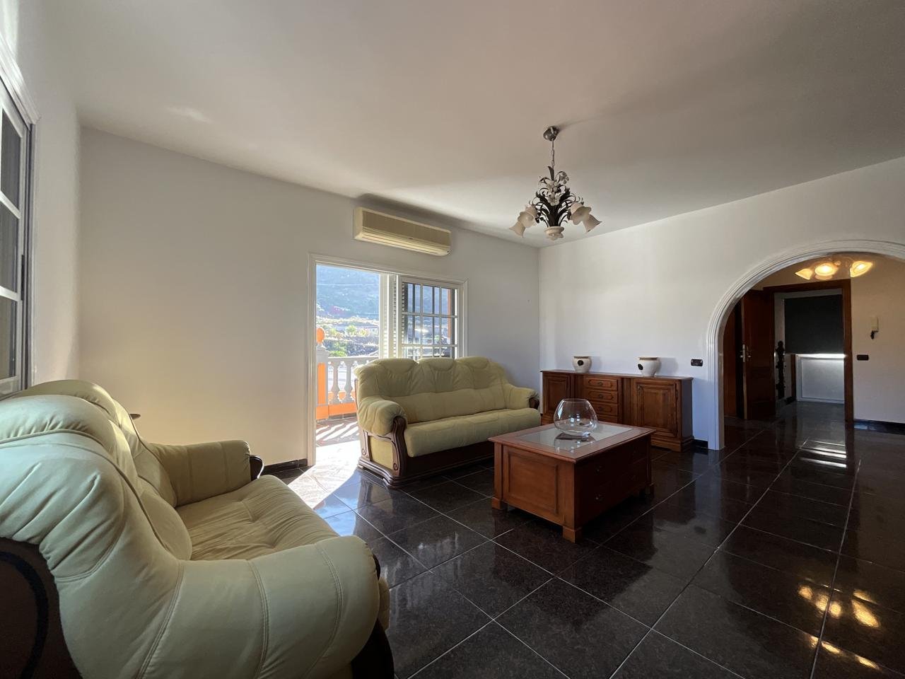 Casa Rústica en venta en Arona de 481 m2