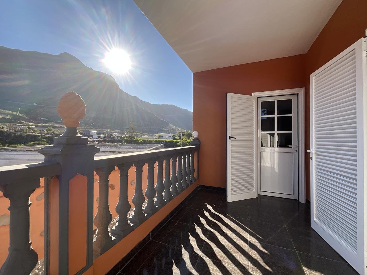 Casa Rústica en venta en Arona de 481 m2