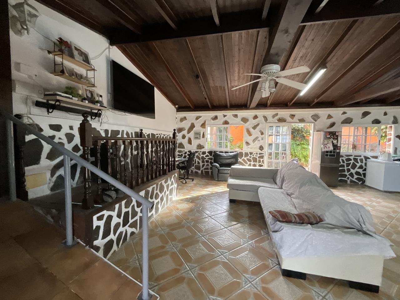 Casa Rústica en venta en Arona de 481 m2