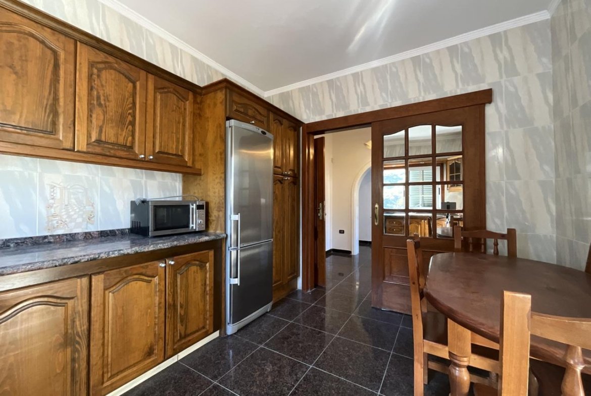 Casa Rústica en venta en Arona de 481 m2